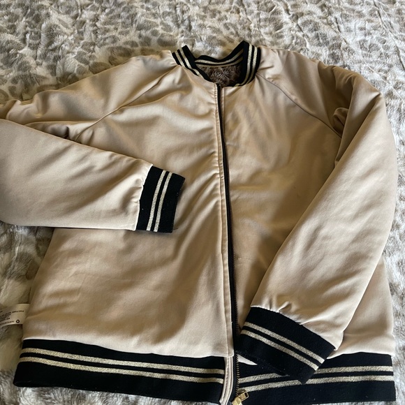 Jacket - Picture 9 of 9